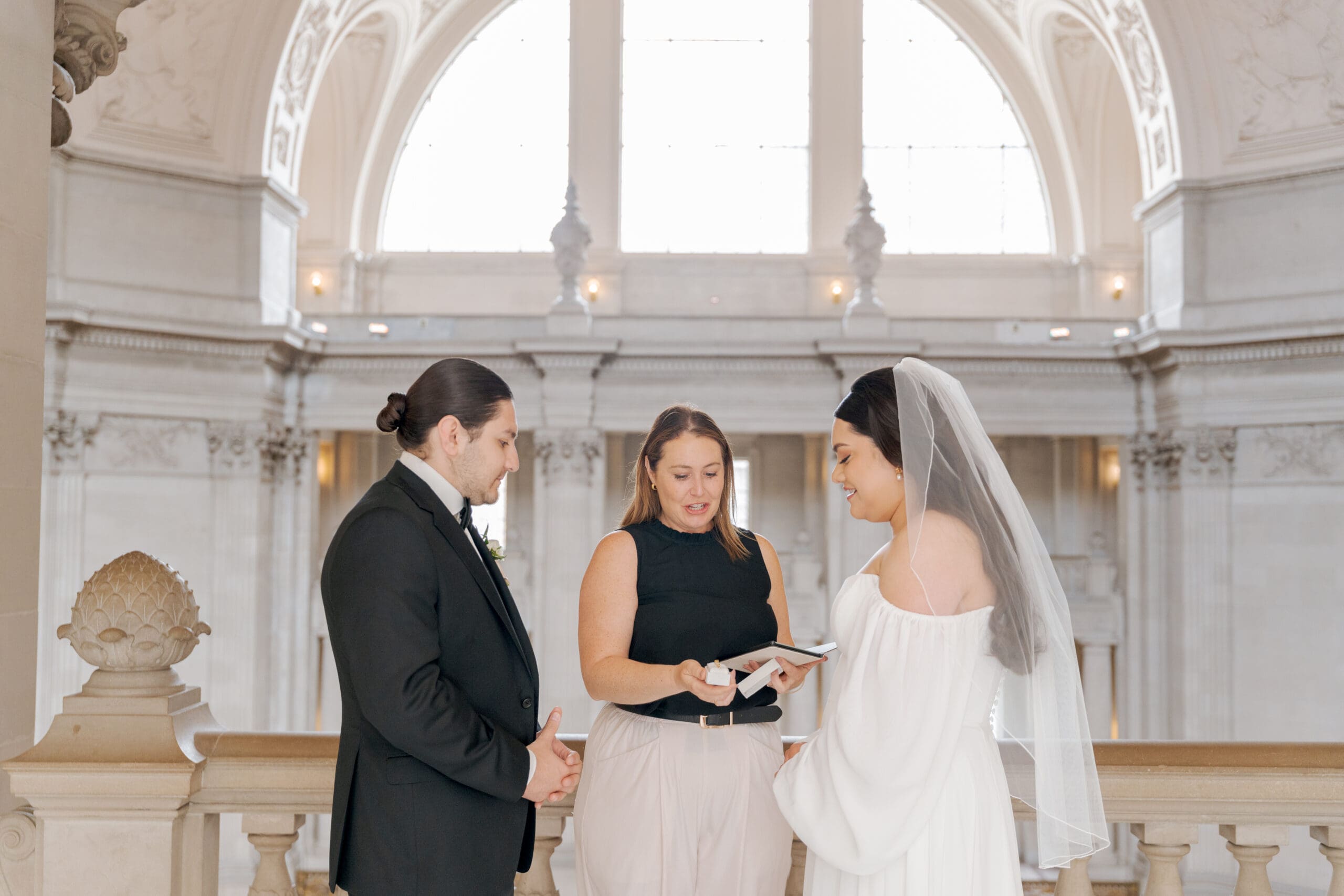 Private officiant for elopement in San Francisco City Hall
